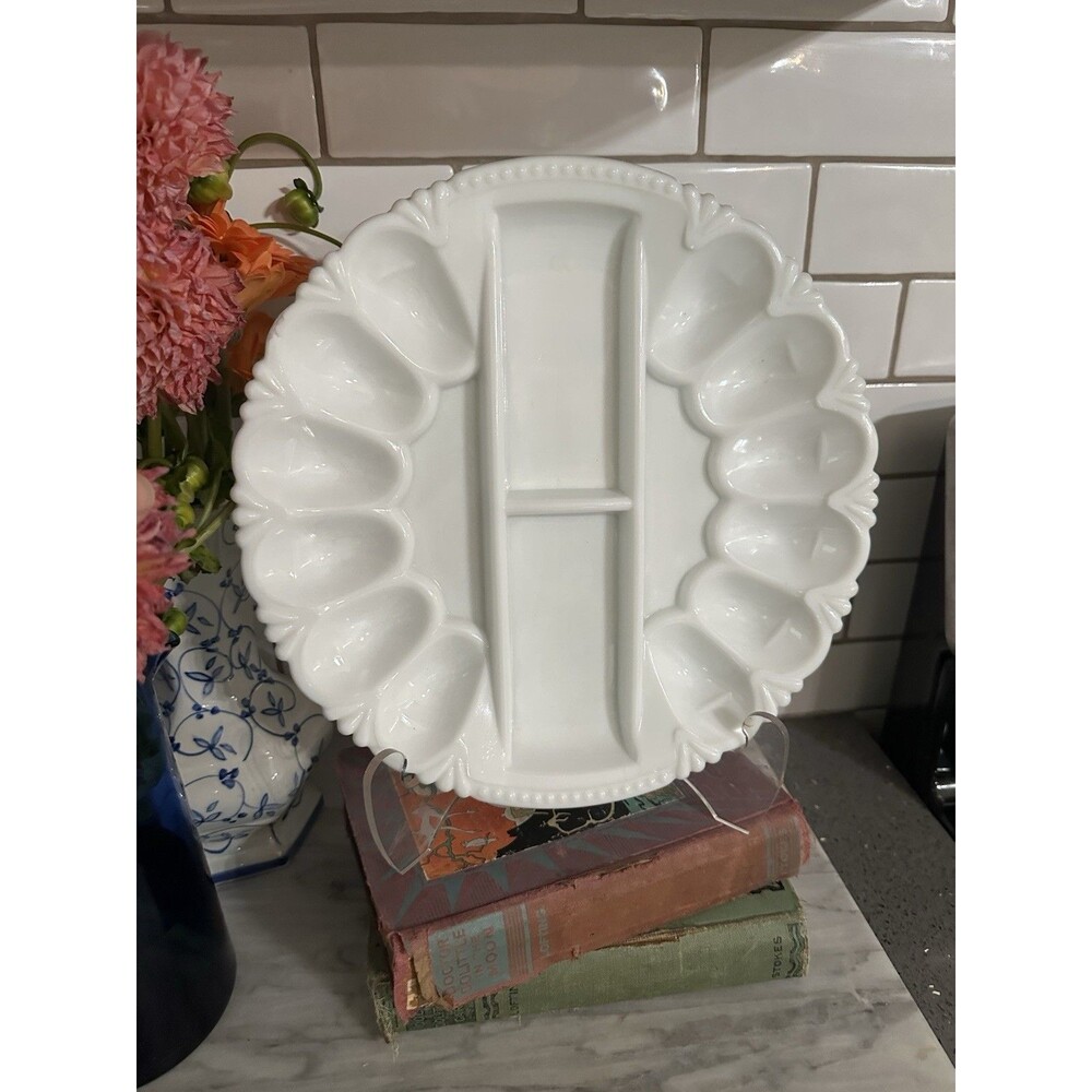 Vintage LE Smith White Milk Glass Deviled Egg Platter Plate 12 Slot Heritage
